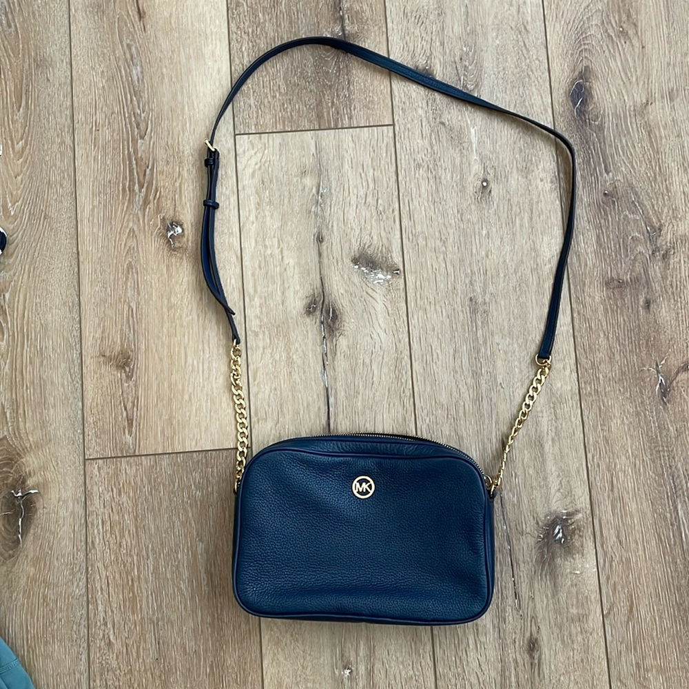 Michael Kora navy cross body purse